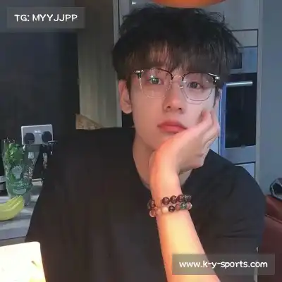 蓬盈冉